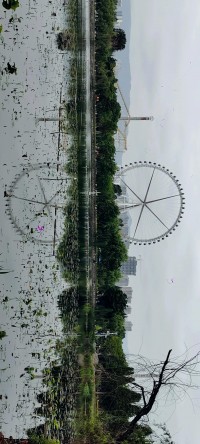 云南是一个充满魅力和文化多样性的地方，即使是在有限的预算下，也能享受到其独特的自然风光和丰富的文化体验。以下是一些适合穷游云南的旅行建议