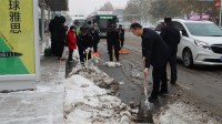 第一次开柳工365B扫雪机，手忙脚乱中摸出的门道