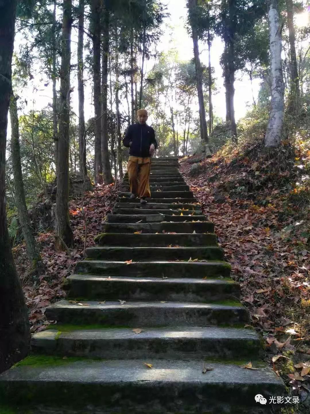 龙泉山徒步记，与那条碗口粗的巨蛇擦肩而过