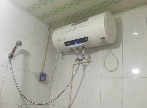 自己动手装万和热水器365T-12那天，我差点把墙打了个对穿