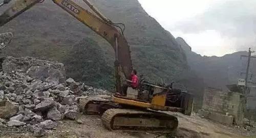 我第一次听到365挖掘机三通道这个词
