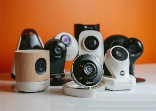 把摄像头装进手机里，我用icam365在云端搭了个家庭值班室