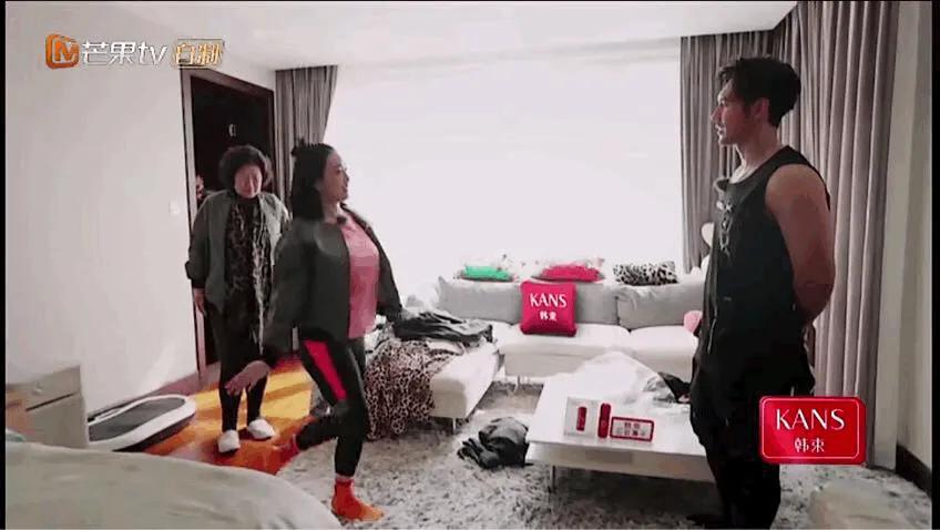 那天早上我放了一首歌，整个家的气场都变了