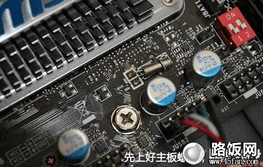 一块ROG B365主板的深夜装机手记