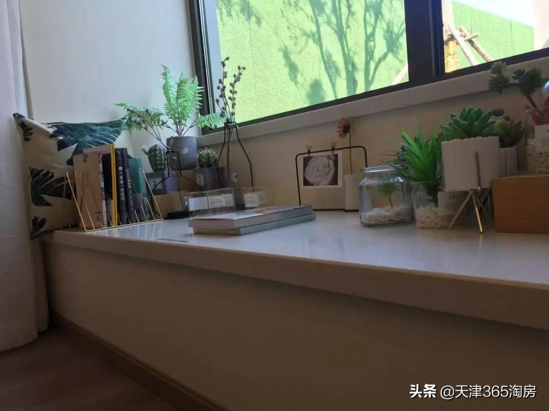 翻到计时365天的那一夜，我坐在孩子书桌前发了好久的呆