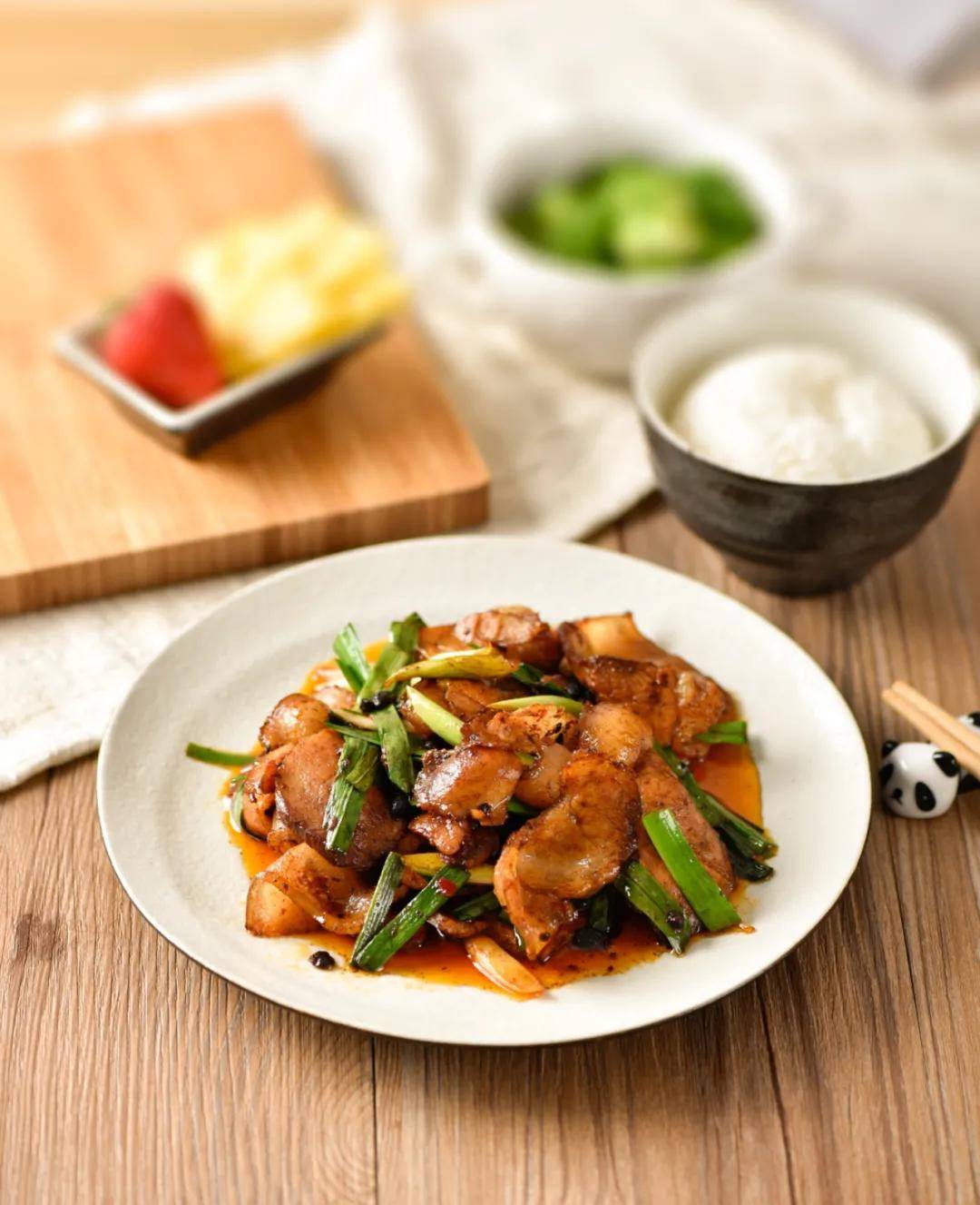 农村365天，那盘炒猪头肉到底有啥魔力